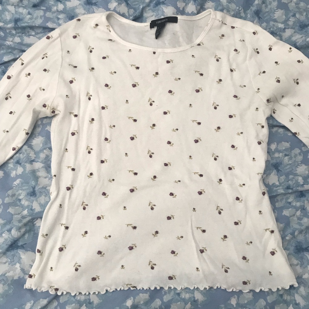 Forever 21 long sleeve rosebud white top